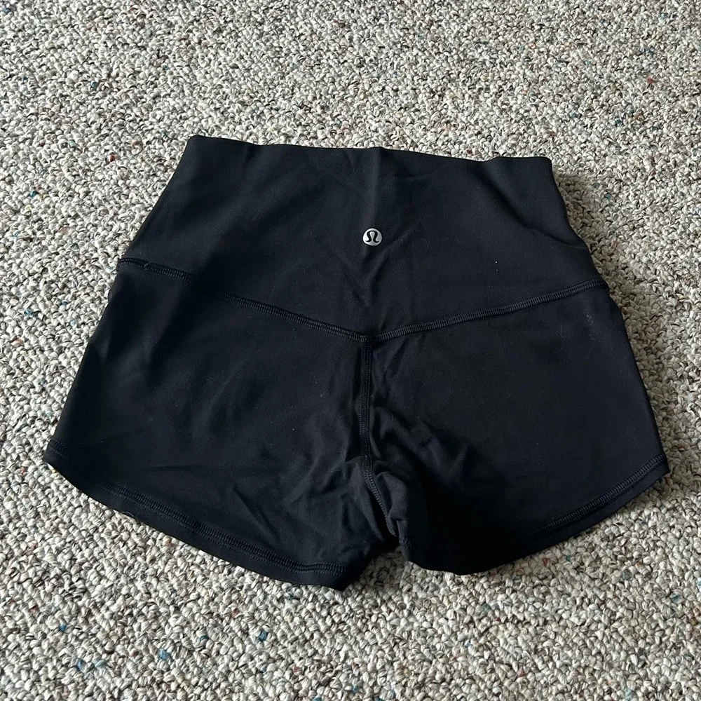 Lululemon Align 2” high rise short - Picture 3 of 5